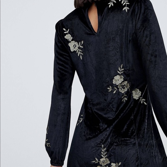 MINI DRESS - Picture 2 of 6